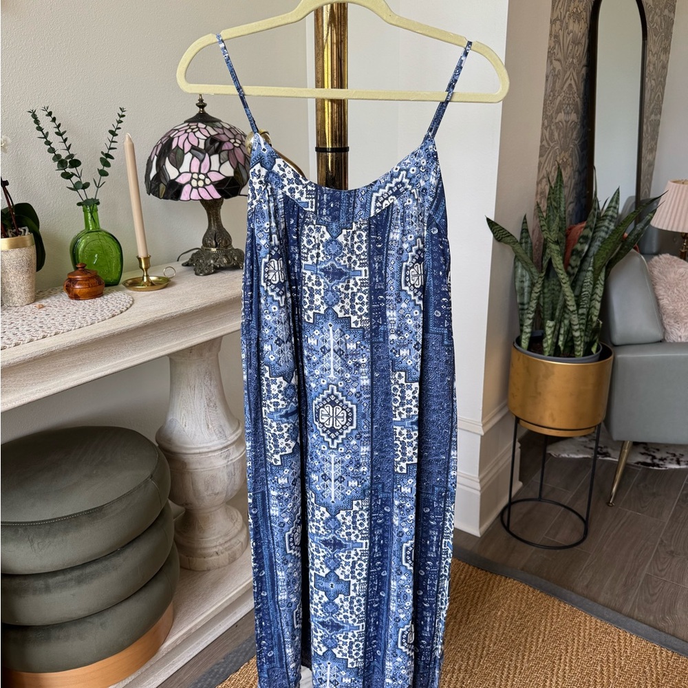 Lucky Brand Blue and White Patterned Dress